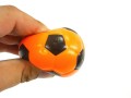 Nagrody dla dzielnych pacjentów gabinetów lekarskich: A280E01 - Piłeczki antystresowe football średnica 6 cm nowe wzory