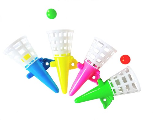 Nagrody dla małych  pacjentów gabinetów lekarskich: A048 - Gra zręcznościowa wyrzutnia z piłeczką - strzel i złap Catch cup, różne kolory